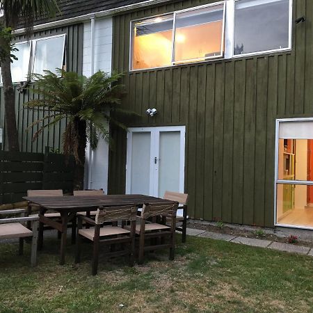 Water'S Edge City Retreat Rotorua Exterior photo